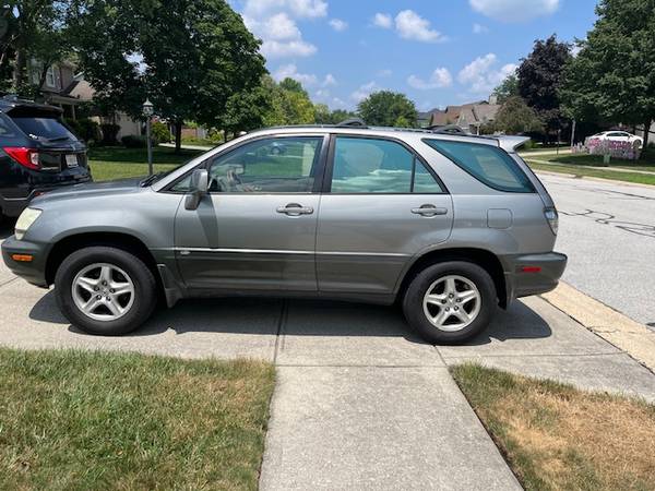 2003 Lexus RX 300 - $3,400 (Fishers)63621989078147121