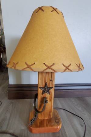 RUSTIC WESTERN TEXAS STAR & SPURS SOUTHWESTERN LODGE TABLE LAMP 1