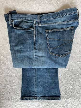 Marks and Spencers Blue Harbour straight cut authentic denim 42/29 1