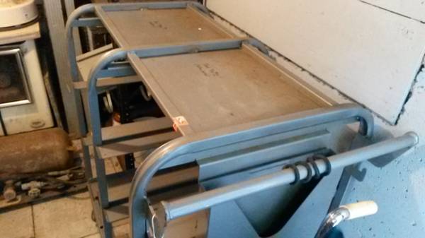 Heavy duty tool cart 1