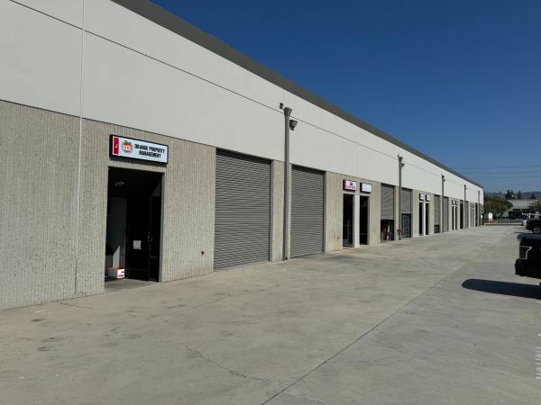 Warehouse for lease / Rent on Lambert 1