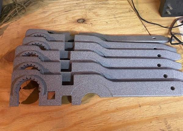 AR WRENCHES 1