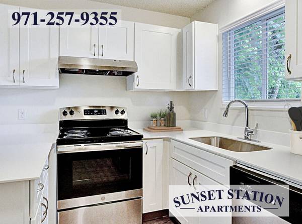 $1,495 / 2br - Included AC & FREE GIFT w TOUR! Basement Community Room, Foosball/Pool (Beaverton)63956354151427120