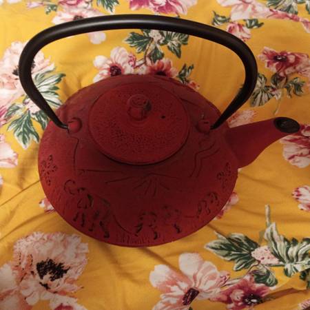Red teal pot 1