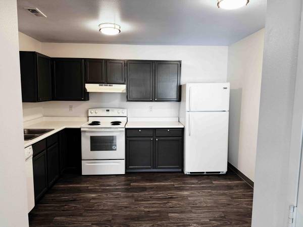 Smoke Free, Linen Closet, Patio/Deck, Heating 1