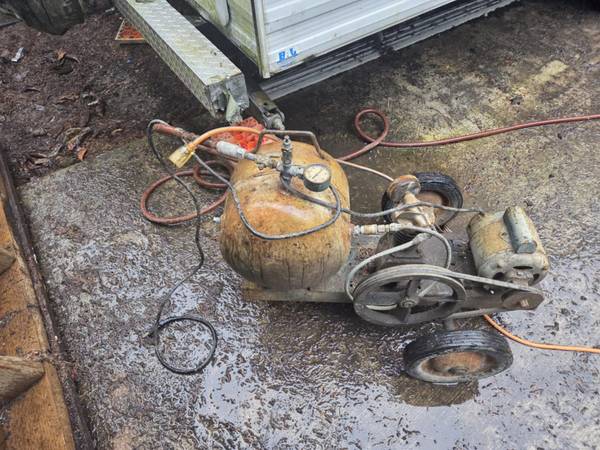 Antique American Air Compressor 1