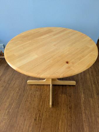 Dinning Room Table 1