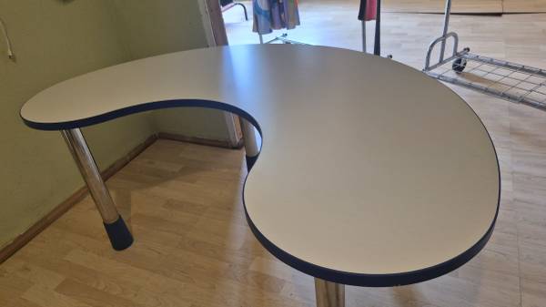 Large adjustable Child's Activity Table 1
