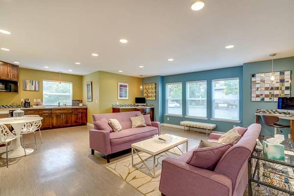 $1,740 / 2br - 975ft2 - One Month FREE On Select Homes At Township! Call Today! (Canby)63820825065985121