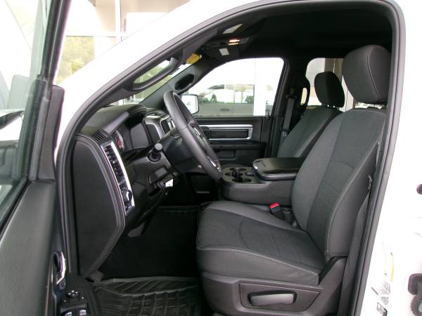 2024 RAM 1500 Classic Warlock RWD 4D Crew Cab 1 Owner Stk#p3335 - $33,655 (Morehead City)63470885784065123