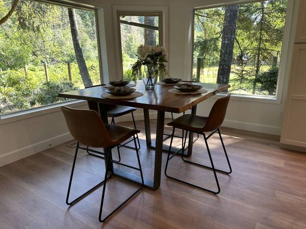 55x53 Natural Wood Table 1