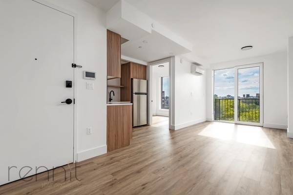 Rent stabilized 1 bed w/ balcony, elevator, roof, laundry! 1