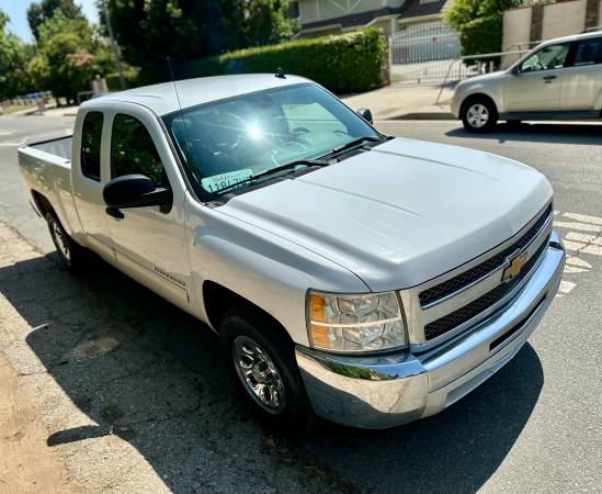 2012 Chevrolet Silverado 1500 - $6,750 (SFValley)63615968103169123