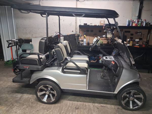 2022 Evolution 2+2 Golf Cart 1