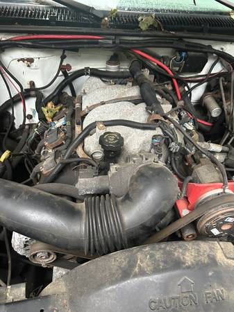 2002 GMC 3500 HD C - Photo 5