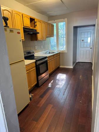 $3,400 / 5br - 3000ft2 - 5 BD TOWNHOUSE FOR RENT (Bridgeport)64010333497986123