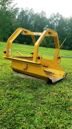 KING KUTTER REVERSIBLE DIRT SCOOP/ TRACTOR MINI-BUCKET 1