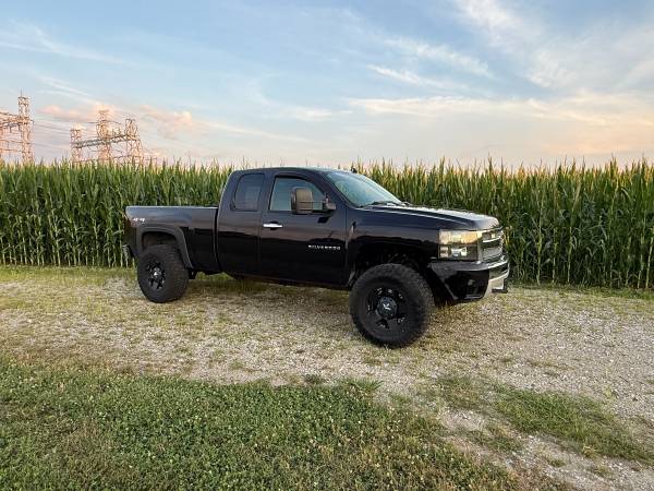 2013 Chevrolet Silverado 4x4 LT - Photo 2
