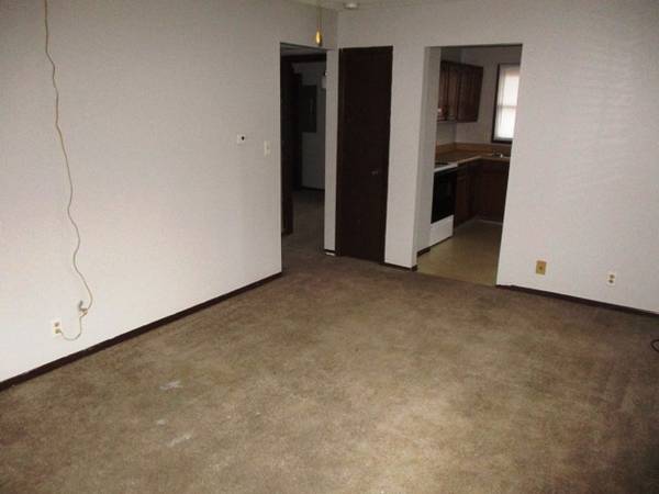 $790 / 1br - 1 Bedroom in Duplex (1222 Orchard)64018614562690122