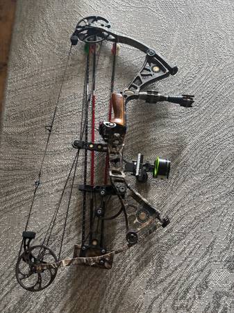 Compound Bow 1