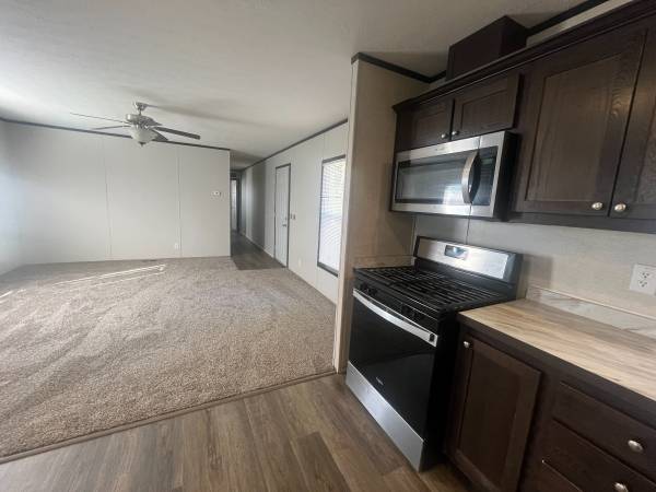 $1,189 / 3br - 1216ft2 - NO RENT UNTIL JAN. 2027!!! Beautiful 3 bed/2 bath home! (Lansing)63920838065027123