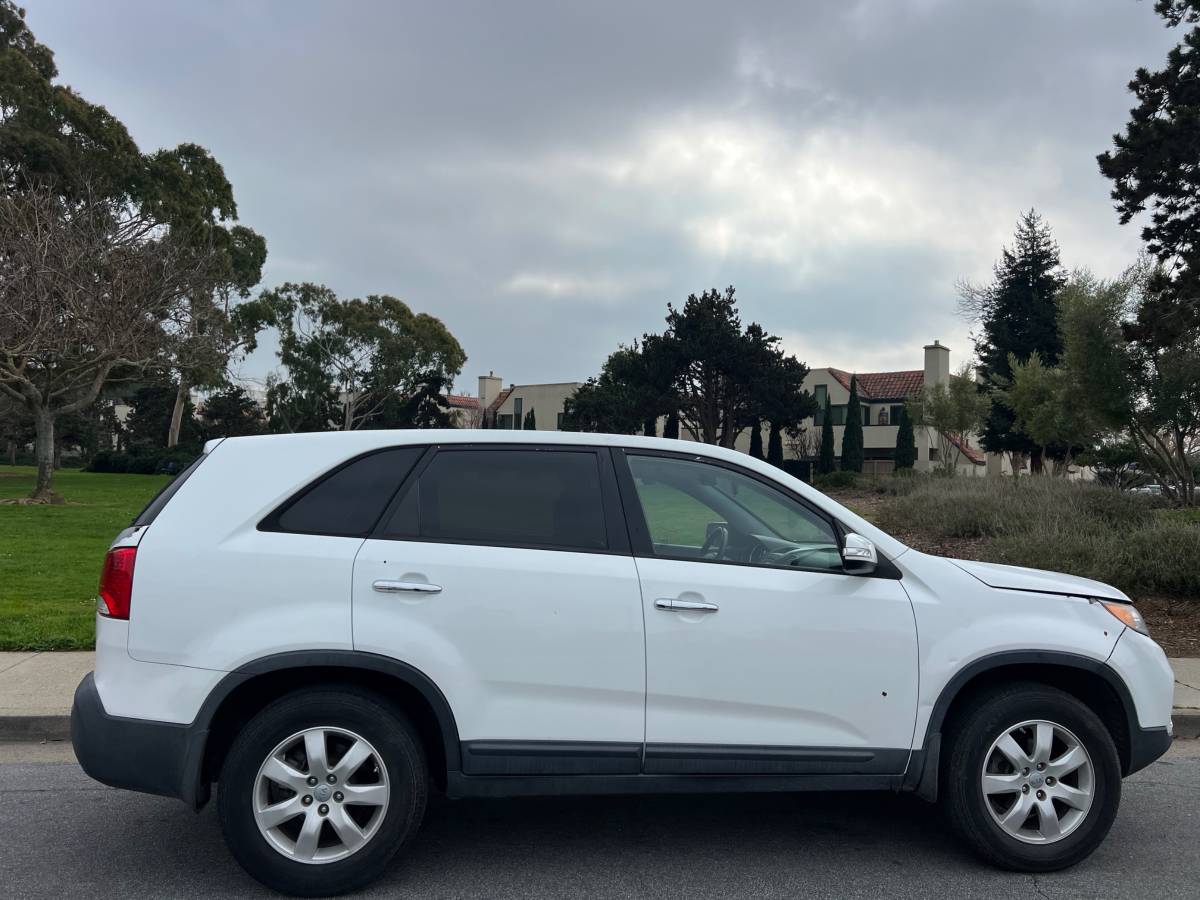 2013 KIA SORRENTO EXCELLENT MECHANICAL CONDITION CLEAN TITLE 4CIL