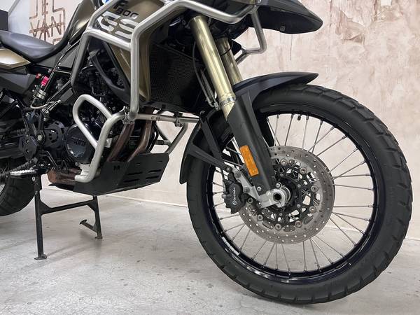 木製 F80モデル 2010年製　② 2010 BMW F800GS - 798cc Standard Equipment & Specs