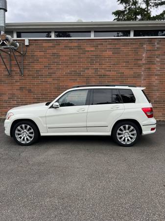 2012 Mercedes GLK350 4matic - $7,25063617157376515122