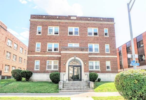 49 Troup Street Unit 31 | Cornhill | Studio | Heat Included | Hardwood 1