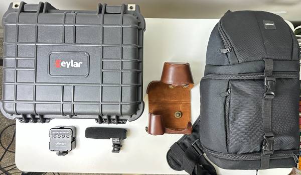 Sony a6400 Body and Stock Lens, and Accesorries - $800 (Sandy Springs)63469931424771123