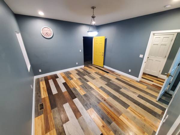 Large private room for rent with full bath 1