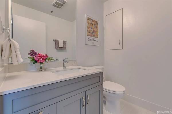 $2,675 / 2br - Corner Penthouse 2BR | Balcony + Views | Beacon at Mission Bay (Mission Bay)63657947104897121