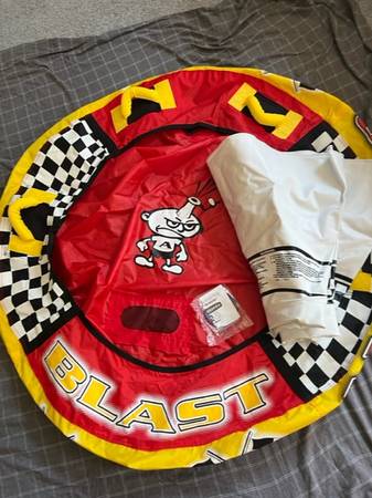 BLAST - SINGLE MAN INNER TUBE H2Overdrive. - $75 (Bothell)63470269448065122