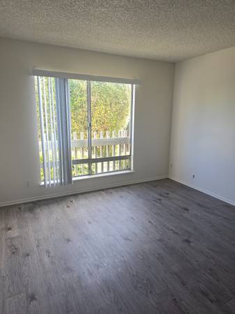 $2,150 / 1br - Ventura 180 Ocean Views Prime Location Large One Bedroom Apartment (Ventura)63800496814467121