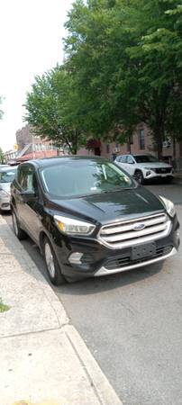 Ford Escape 2017 SE tracción delantera - $4,300 (Brooklyn)63615100811265122