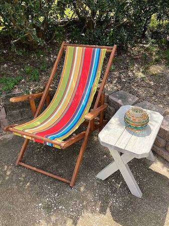 # 11 - DECKCHAIR 1
