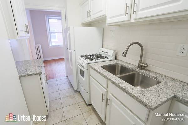 $1,995 / 1br - 700ft2 - Quality 1 Bedroom, 1 Bath in Lakeview, Available: Now (Lakeview)64041646133634124