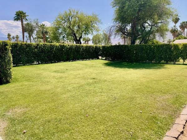 $1,895 / 2br - Santa Rosa Oasis Remod 2 BR 1 BTH - In Unit W/D - Private Yard (Palm Desert, La Quinta, Bermuda Dunes, Indio)63668370946305121