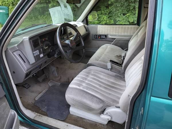 1994 Chevrolet Silverado C1500 2WD - $3,00063624978878979124