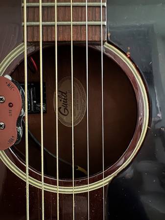 Guild acoustic guitar 1