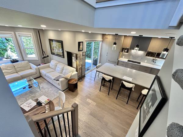 9-977 Convent Pl - Stunning 3 Bed 2 Bath Townhouse in Fairfield! 2