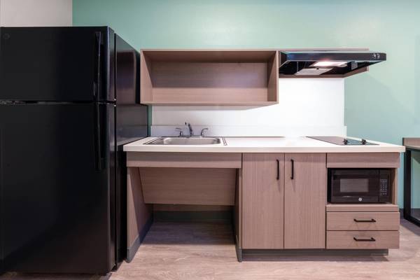 $385 / 1br - Elevators, Early Check-in Available, Accessible Fitness Center (5831 Alta Lk Dr, Indianapolis, IN)63989076033283121