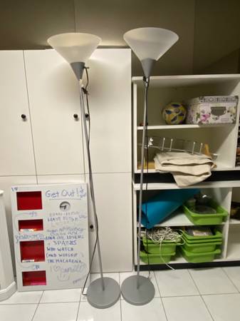 floor lamp posts 1