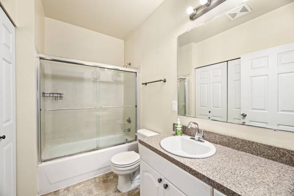 $275,000 / 1br - 680ft2 - A secure gated community offering resort-style amenities (Renton)63866942017283123