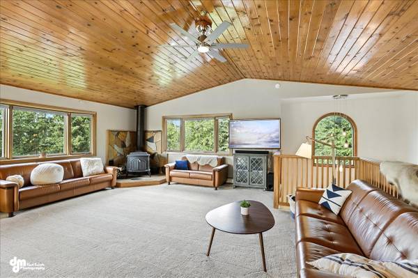 $995,000 / 4br - 3044ft2 - INCREDIBLE ANCHORAGE HOME WITH ADU & BARN!! (16101 Wind Song Drive) (Anchorage)63416612187137122