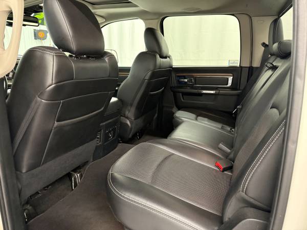 2017 RAM LARAMIE 1500 HEMI - Photo 9