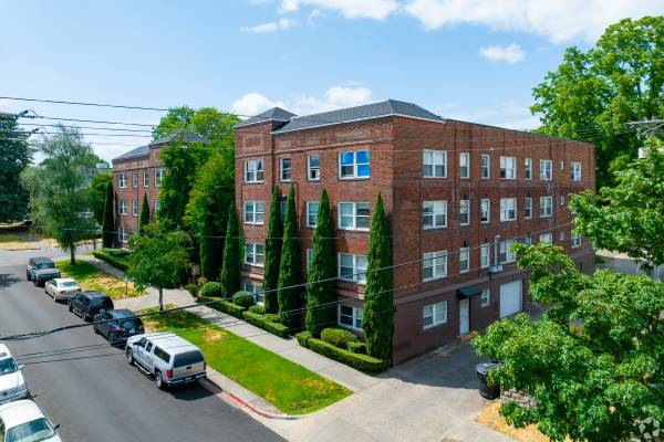 $1,015 / 400ft2 - Cozy Studio apartment!! 1st full month FREE!!!! (Tacoma)63929301067139120