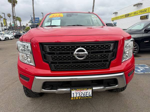 2021 Nissan Titan crew cab - Photo 8