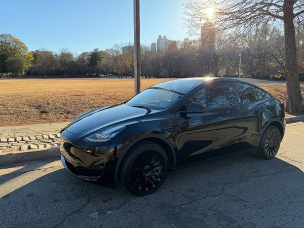 2023 Tesla Model Y Performance AWD 1