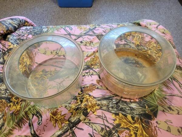 Betta fish, Gold fish or turtle bowles 1